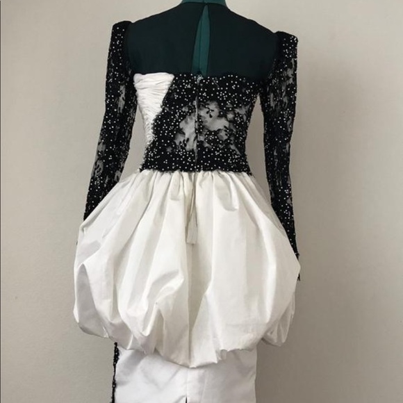 VICTORIAN BLACK AND WHITE MIDI VINTAGE PEPLUM CRYSTAL WEDDING DRESS - Picture 5 of 9